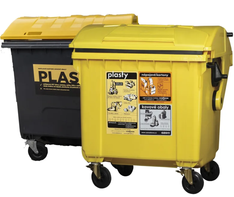 Žluté kontejnery na třídění plastů, kartonů a kovových obalů.