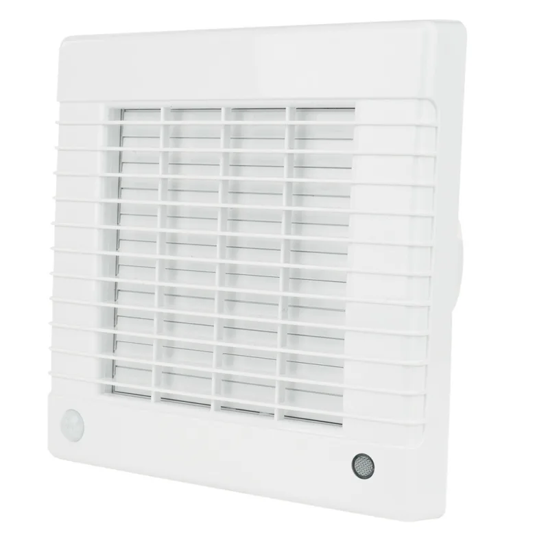 Bílý ventilátor pro odvětrání koupelny